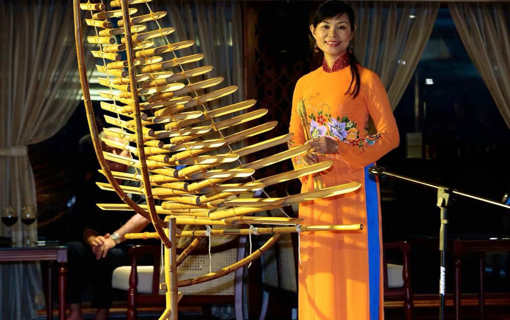 AmaWaterways, AmaDara, Folklore Entertainment.jpg